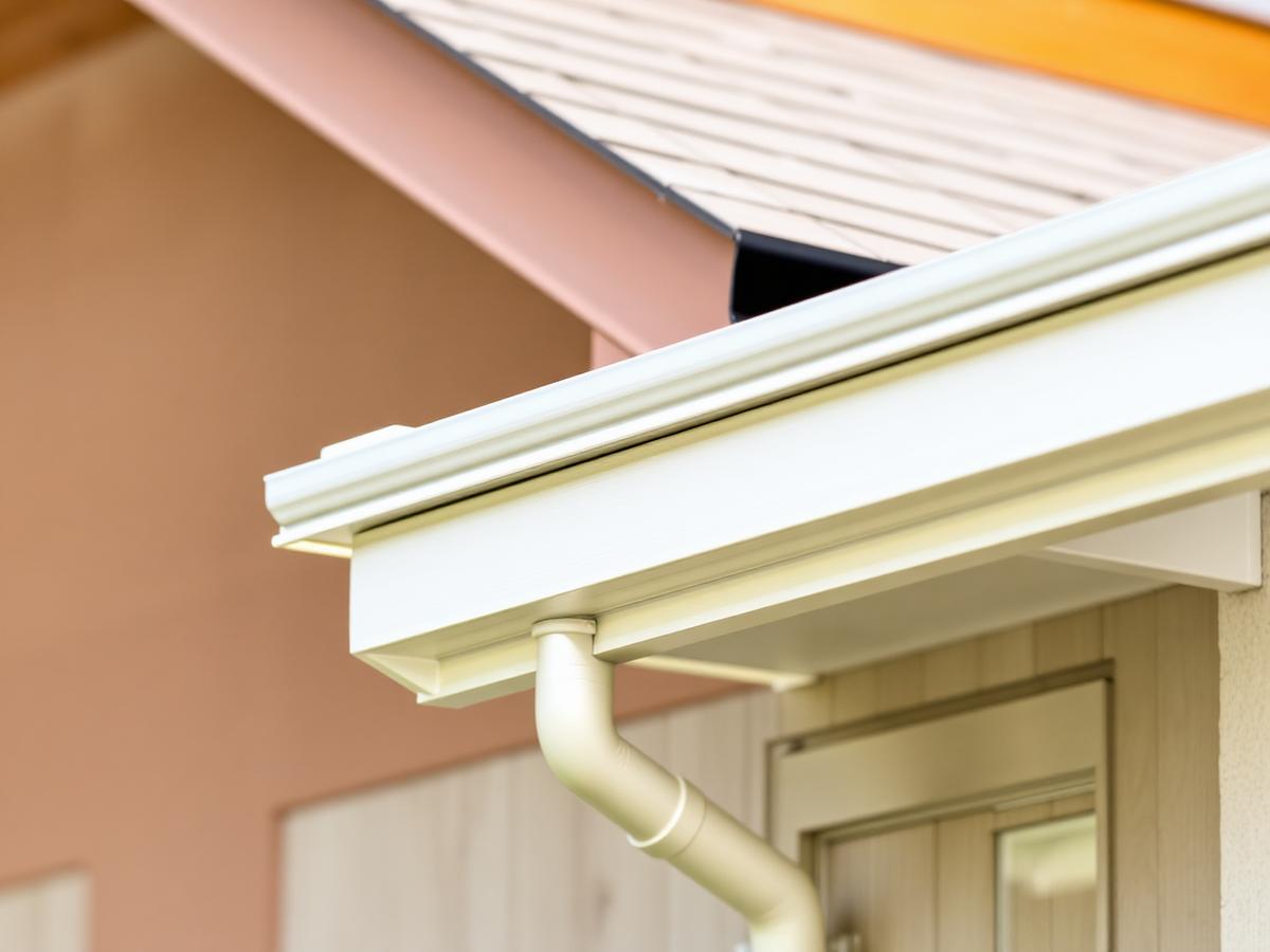 Seamless gutters installed on Utah home